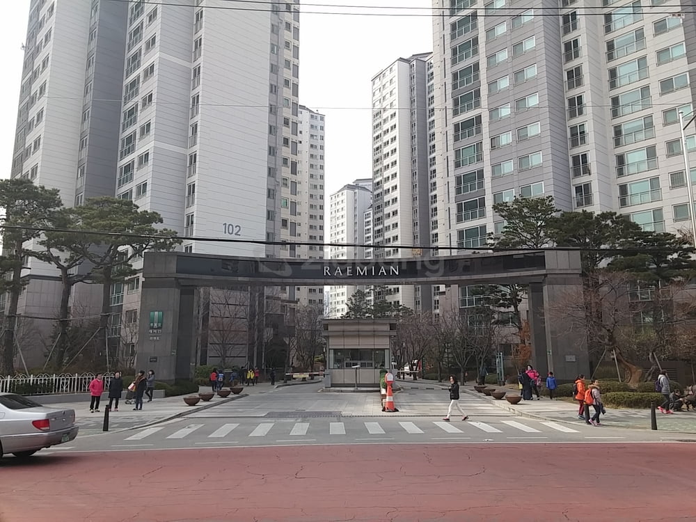 종암동 래미안라센트 외관 1